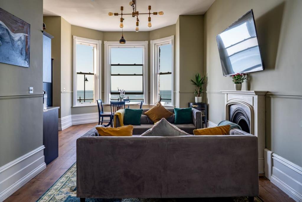 Beachfront Luxury Home With Spectacular Sea Views Herne Bay Buitenkant foto
